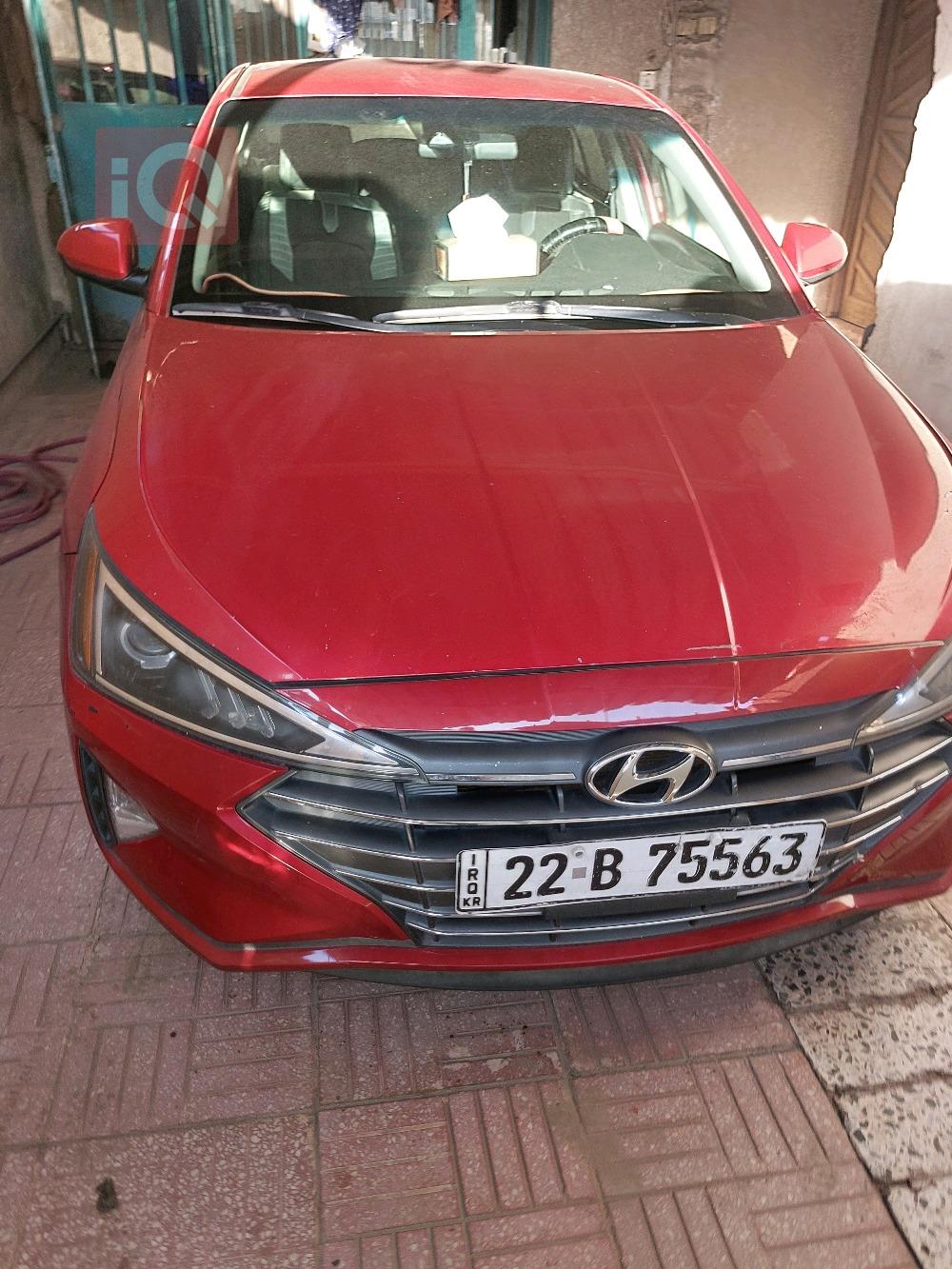 هیوندای ئەلەنترا